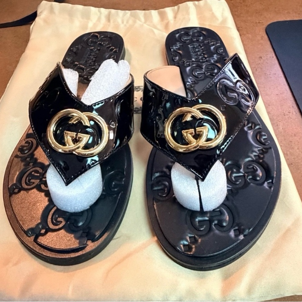 GG Black Patent Thong Sandals with Gold Double G -37 - Picture 5 of 8